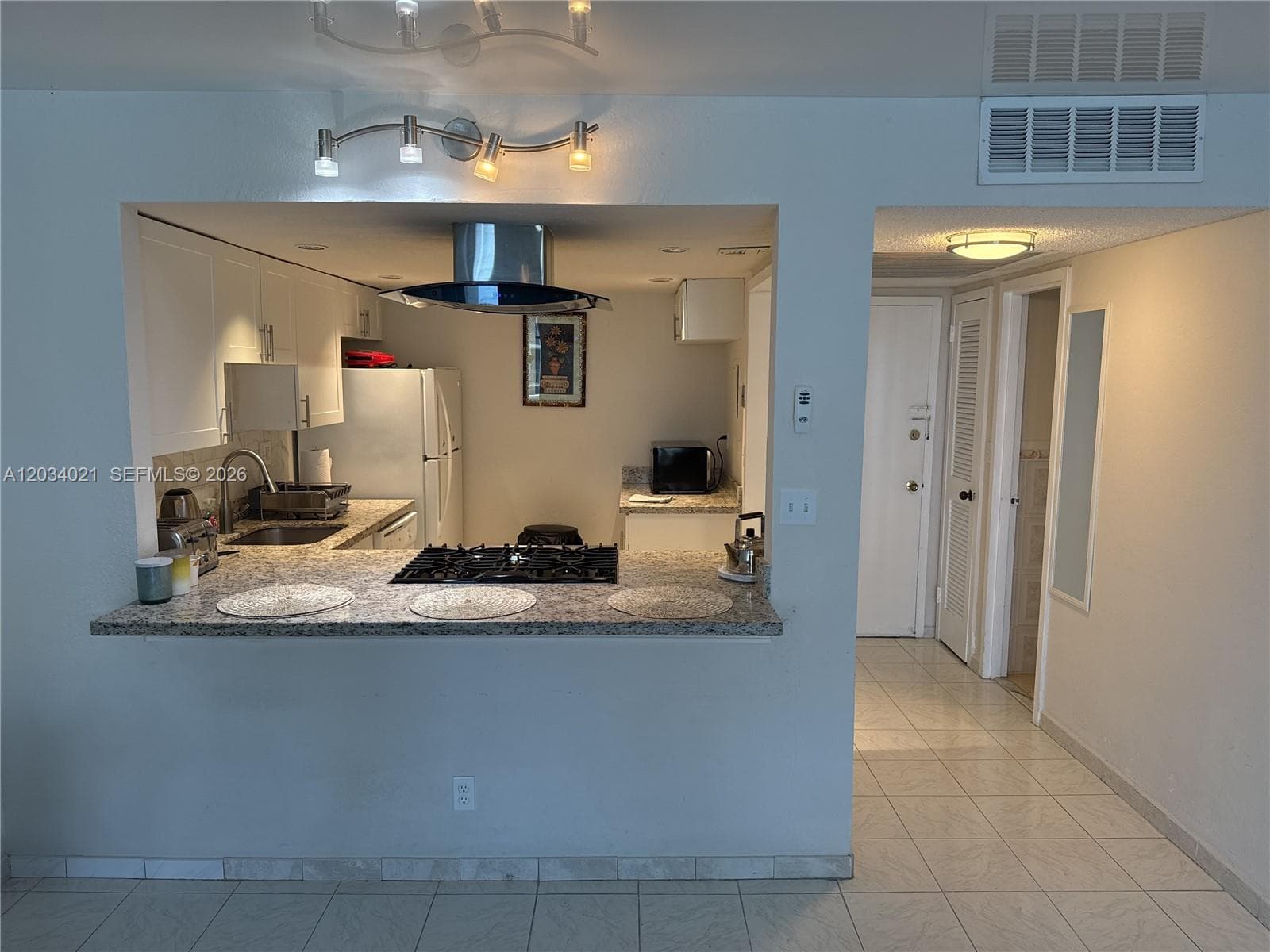 Parker Plaza · #1511 in Hallandale Beach - Photo 4