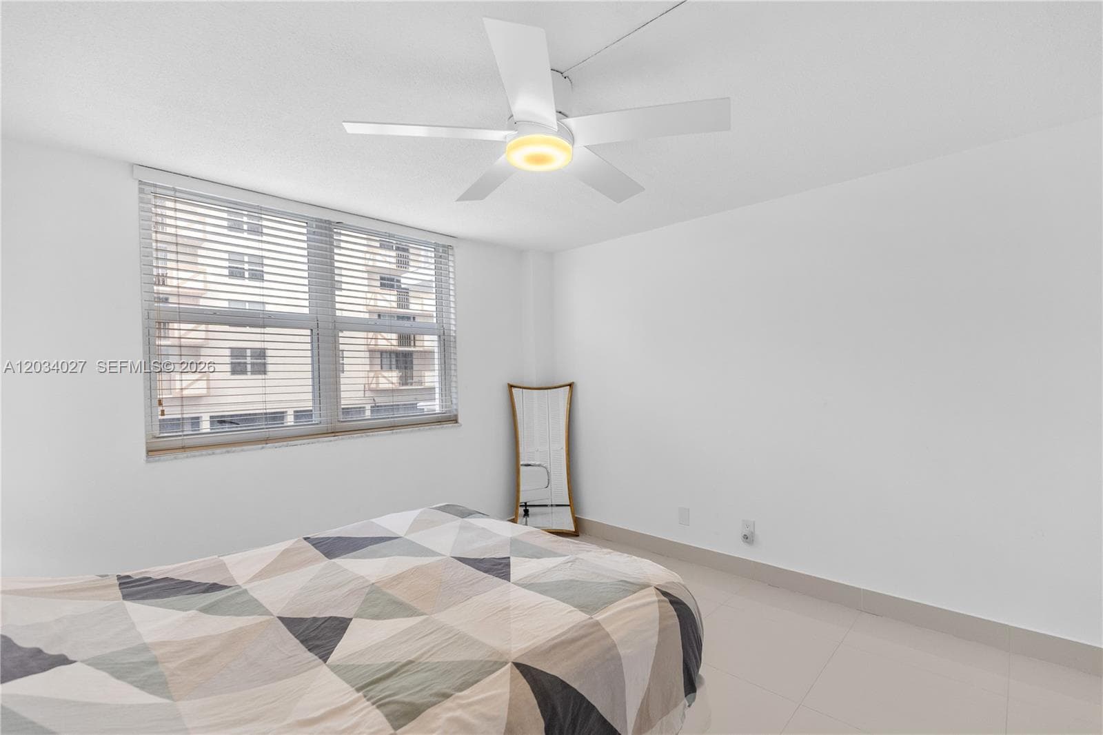 PLAZA TOWERS SOUTH CONDO · #212 in Hallandale Beach - Photo 5