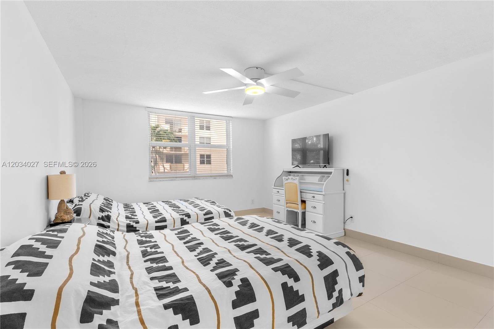 PLAZA TOWERS SOUTH CONDO · #212 in Hallandale Beach - Photo 11