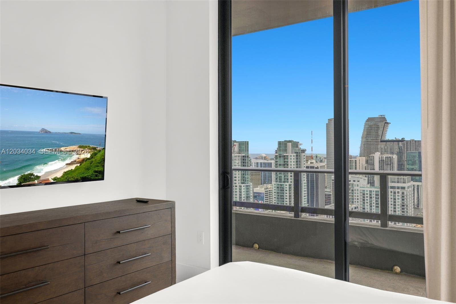 Gale Hotel & Residences (Natiivo) · #LPH 4814 in Miami - Photo 11