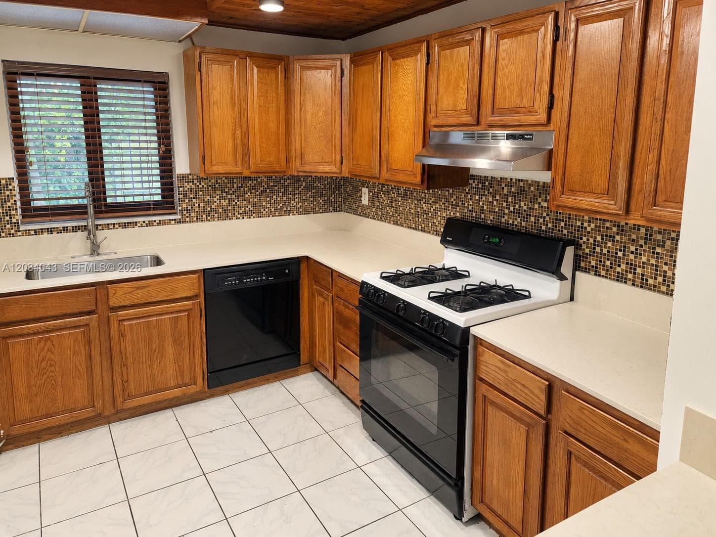 6521 SW 114th Ave #- photo 4