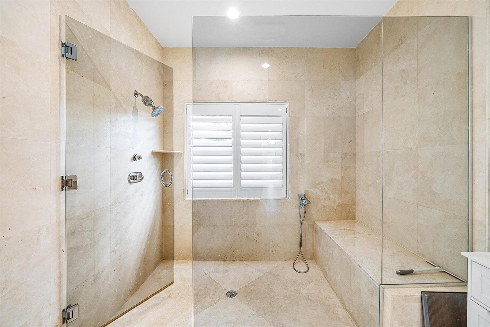 Primary shower