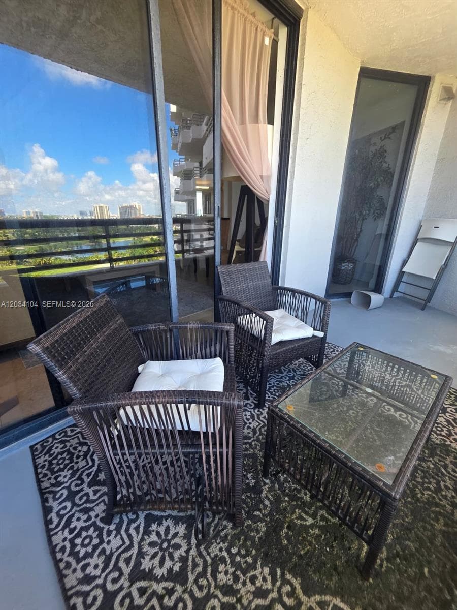 PARC CENTRAL AVENTURA SOU · #1510 in Aventura - Photo 20