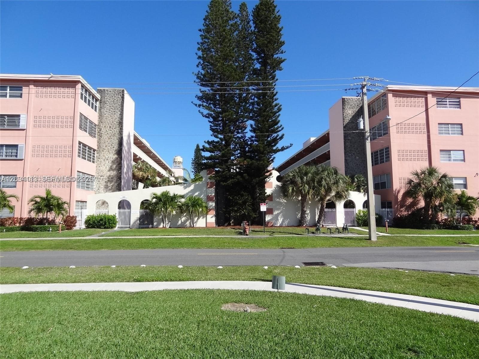 ELDORADO PLAZA WEST CONDO · #16E in Hallandale Beach - Photo 13