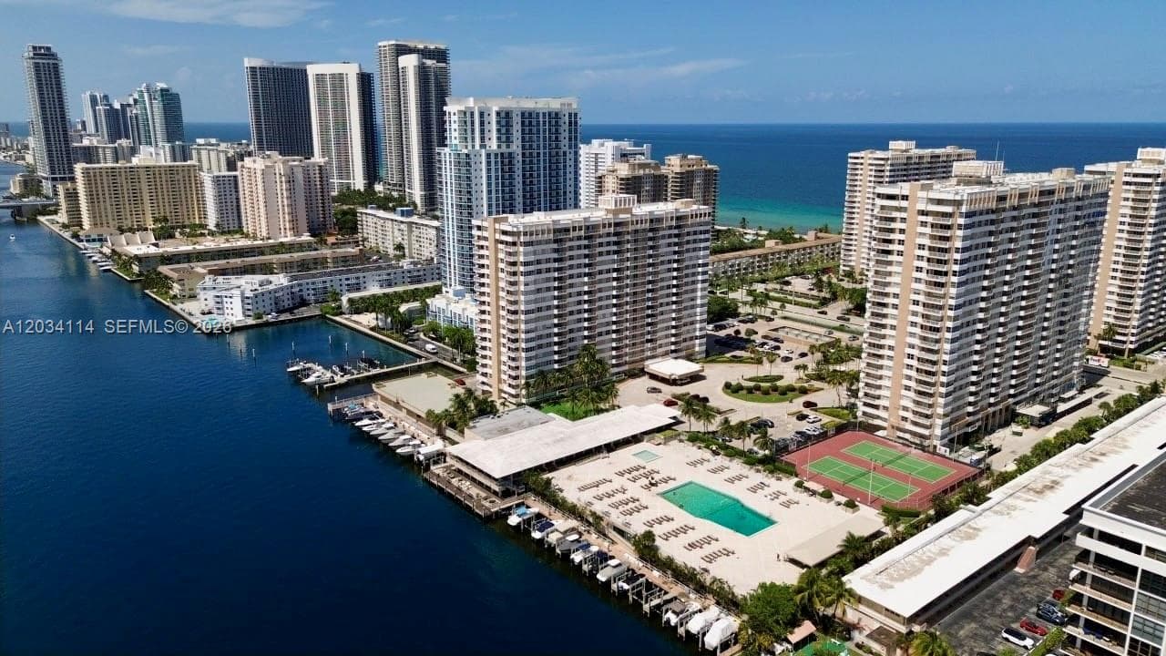Hemispheres · #11K in Hallandale Beach - Photo 21