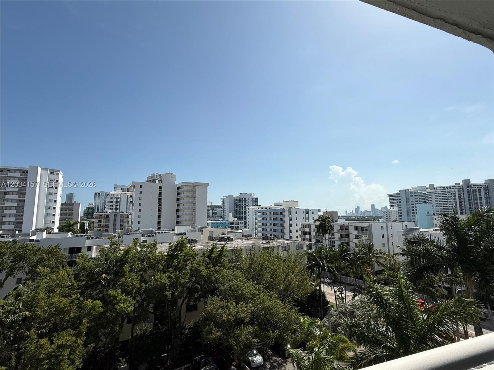 WEST BAY PLAZA CONDO · #706 in Miami Beach - Photo 17
