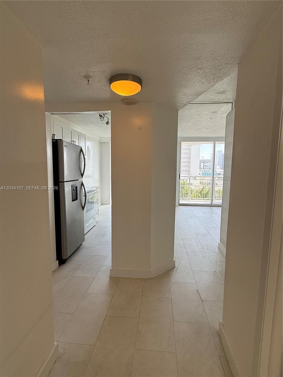 WEST BAY PLAZA CONDO · #706 in Miami Beach - Photo 10