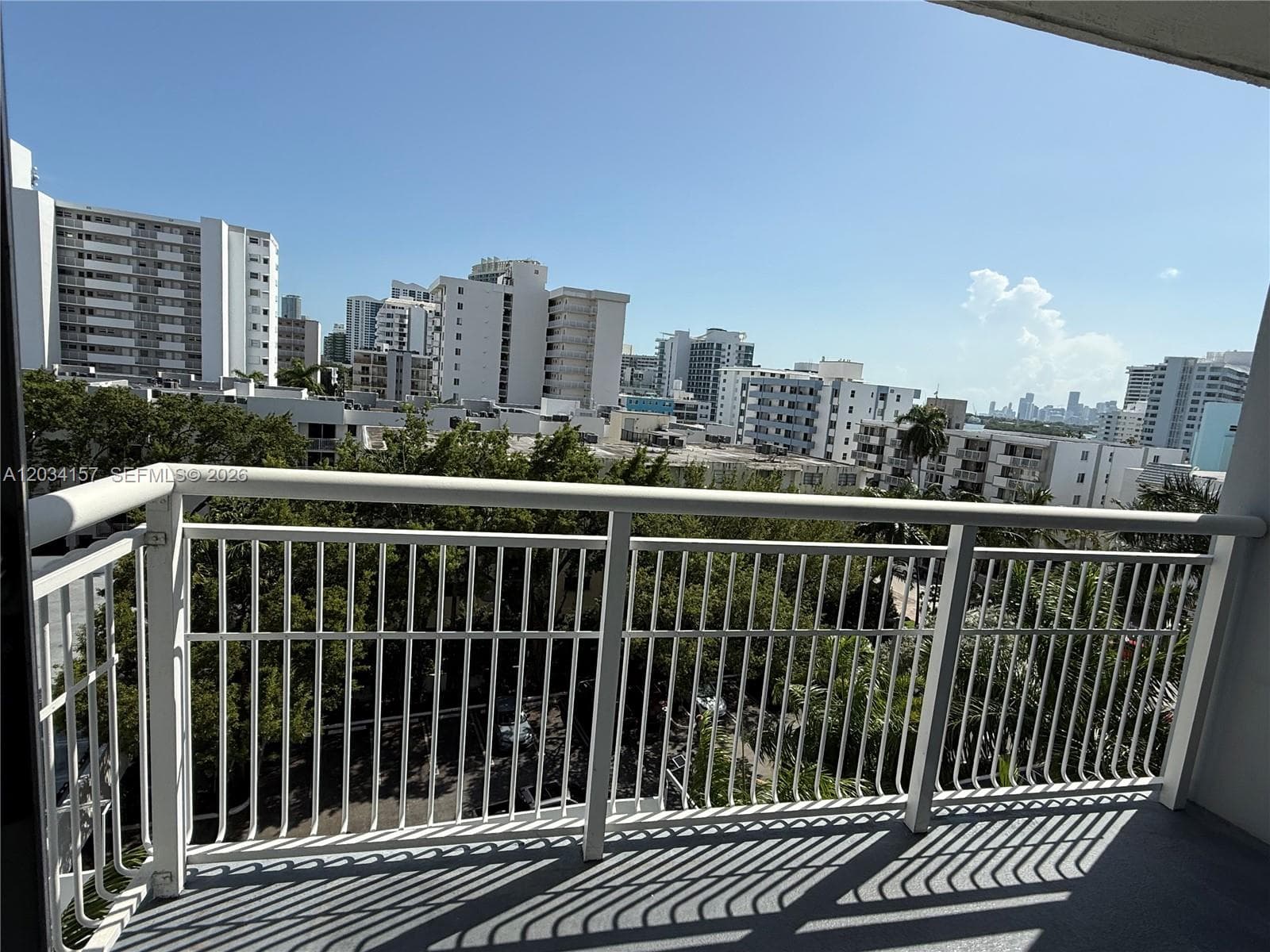 WEST BAY PLAZA CONDO · #706 in Miami Beach - Photo 18