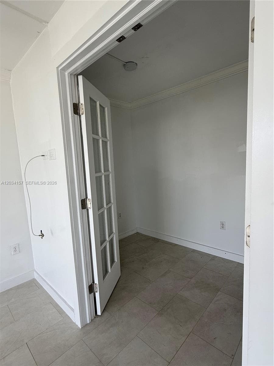 WEST BAY PLAZA CONDO · #706 in Miami Beach - Photo 19