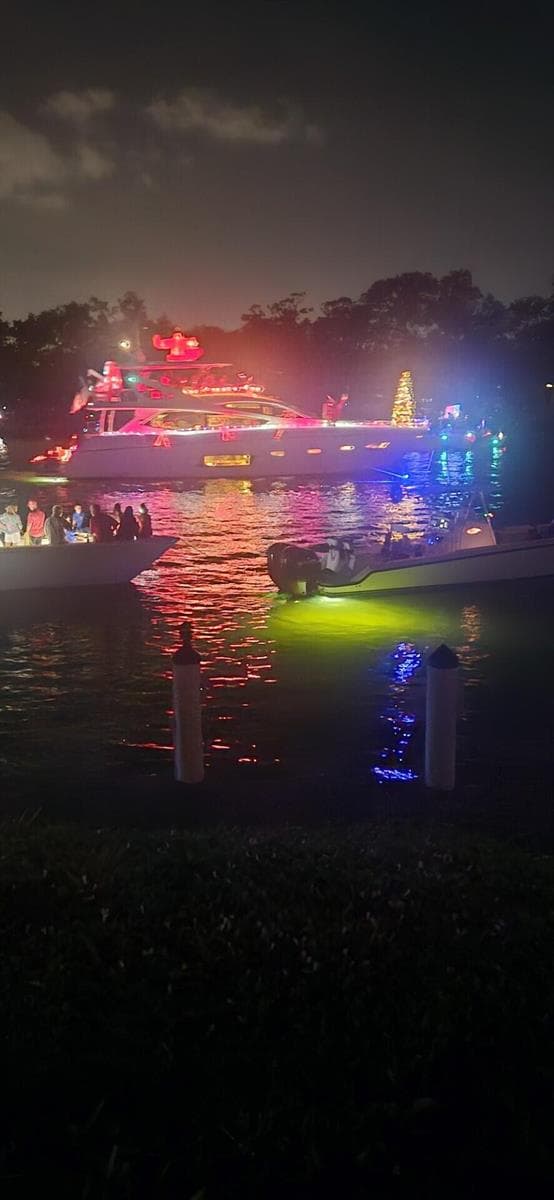 619 View Boat Parade
