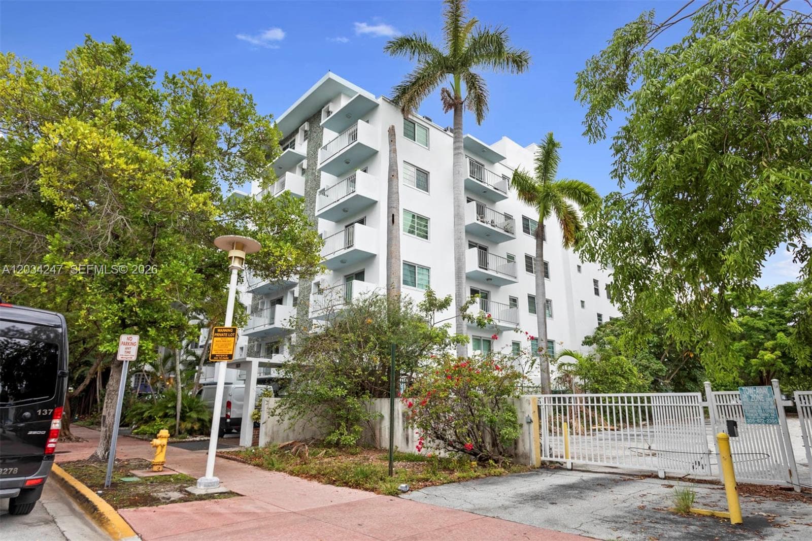 1820 JAMES AVE CONDO · #2F in Miami Beach - Photo 1