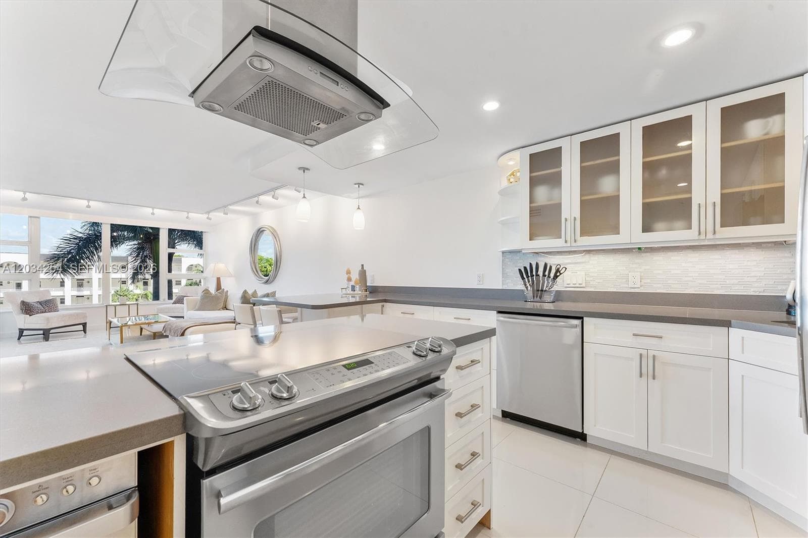 OCEAN COLONY CONDO · #3J in Lauderdale By The Sea - Photo 12