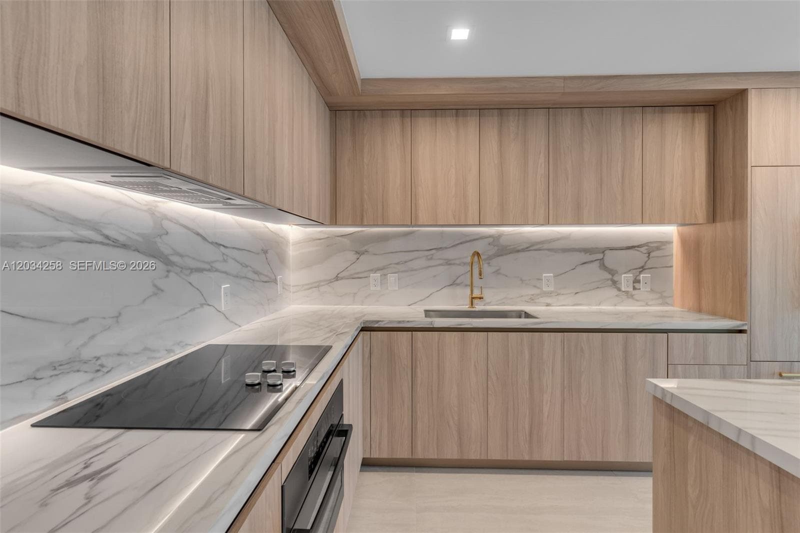 77 Se 5 th st · #PH03 in Miami - Photo 2