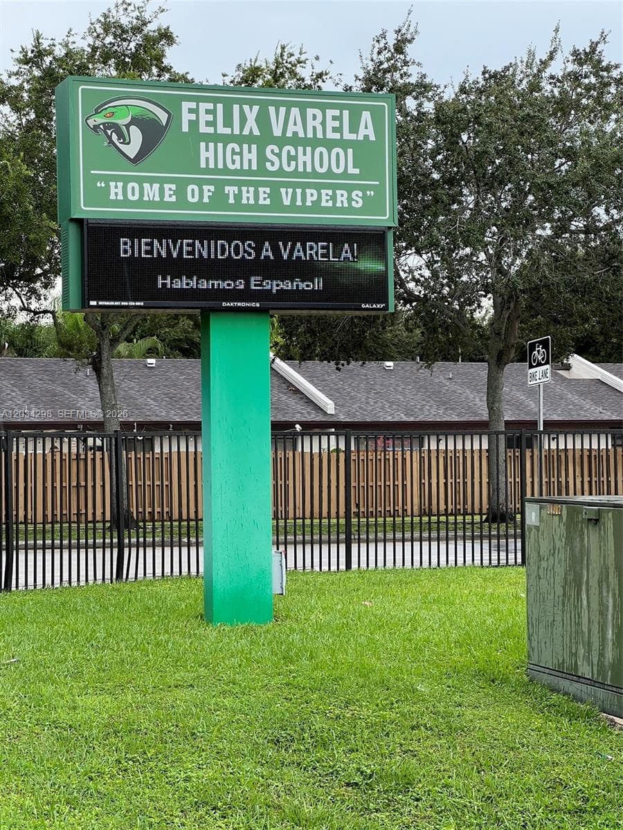 Alex Varela High School