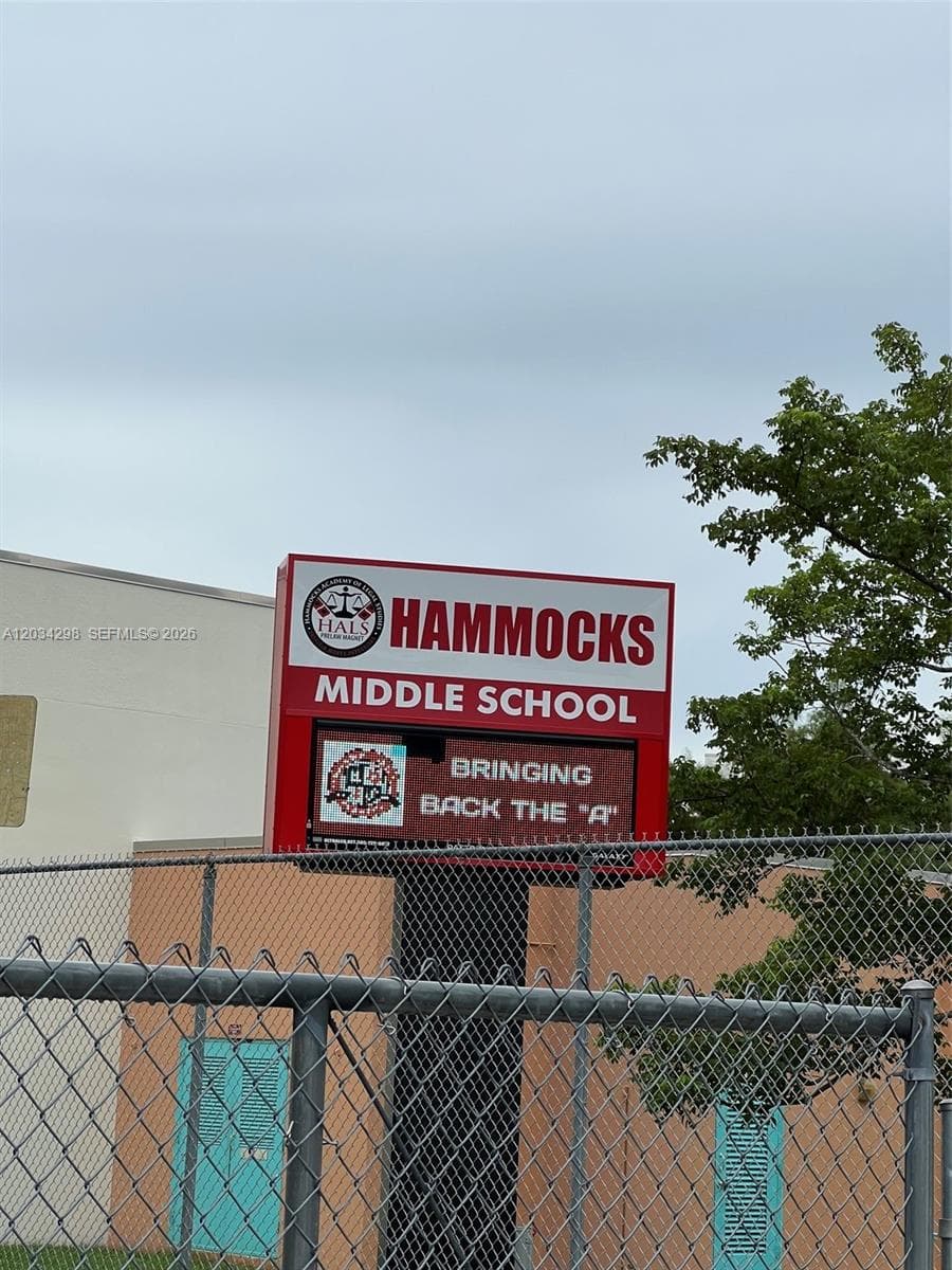 Hammocks Middle School