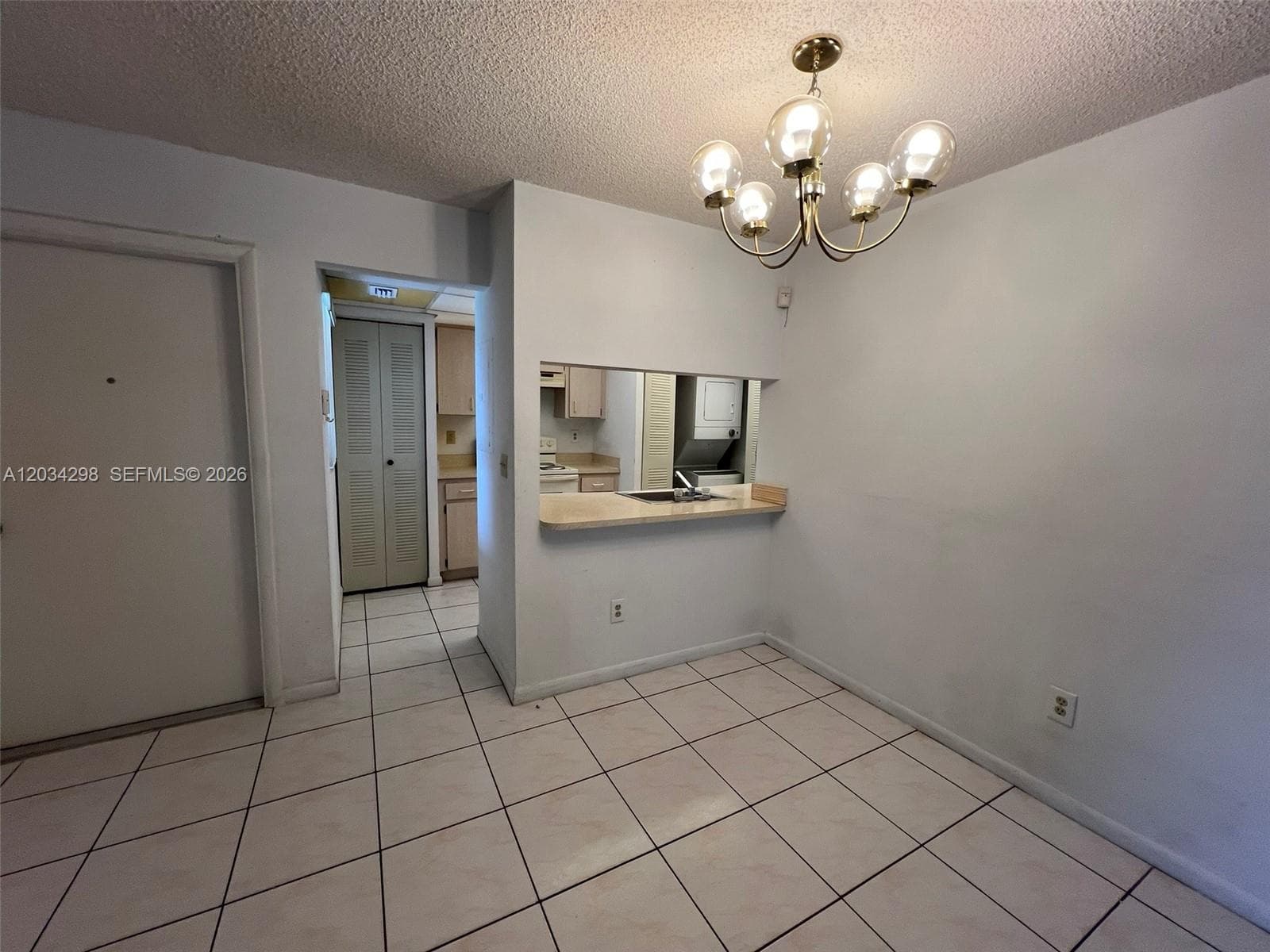 Kitchen Pass Thru to Dining Area