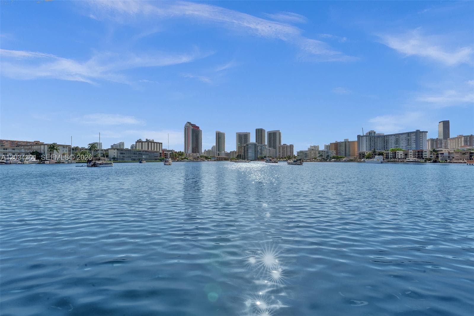 GOLDEN ISLES YATCH CLUB · #705 in Hallandale Beach - Photo 6
