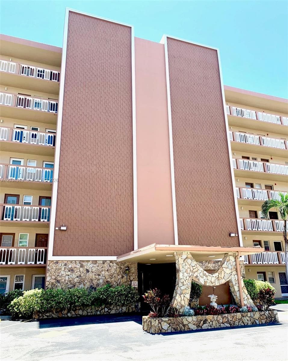 MEADOWBROOK CONDO APTS BL · #601 in Hallandale Beach - Photo 1
