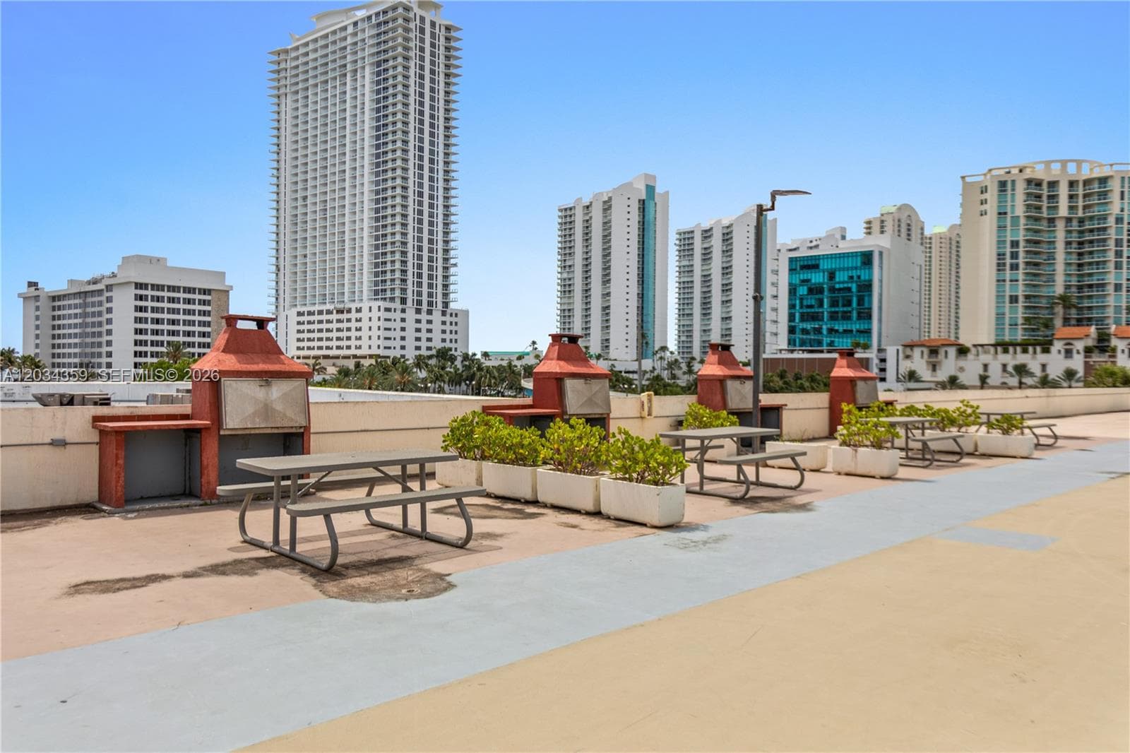 PLAZA OF THE AMERICAS 4 · #429 in Sunny Isles Beach - Photo 36