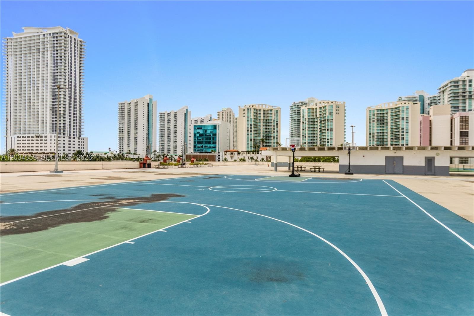 PLAZA OF THE AMERICAS 4 · #429 in Sunny Isles Beach - Photo 35