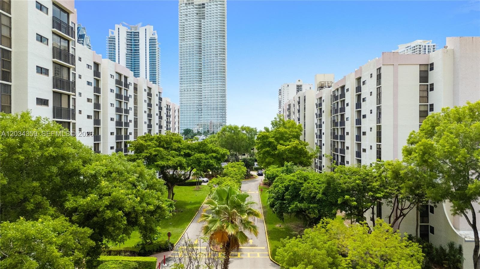 PLAZA OF THE AMERICAS 4 · #429 in Sunny Isles Beach - Photo 39