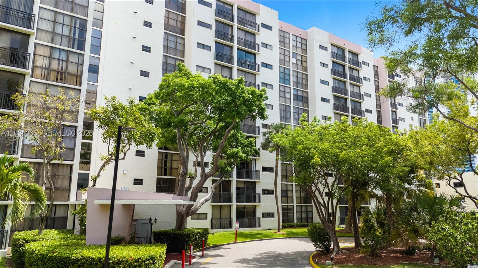 PLAZA OF AMERICAS CONDO P · #429 in Sunny Isles Beach - Photo 1