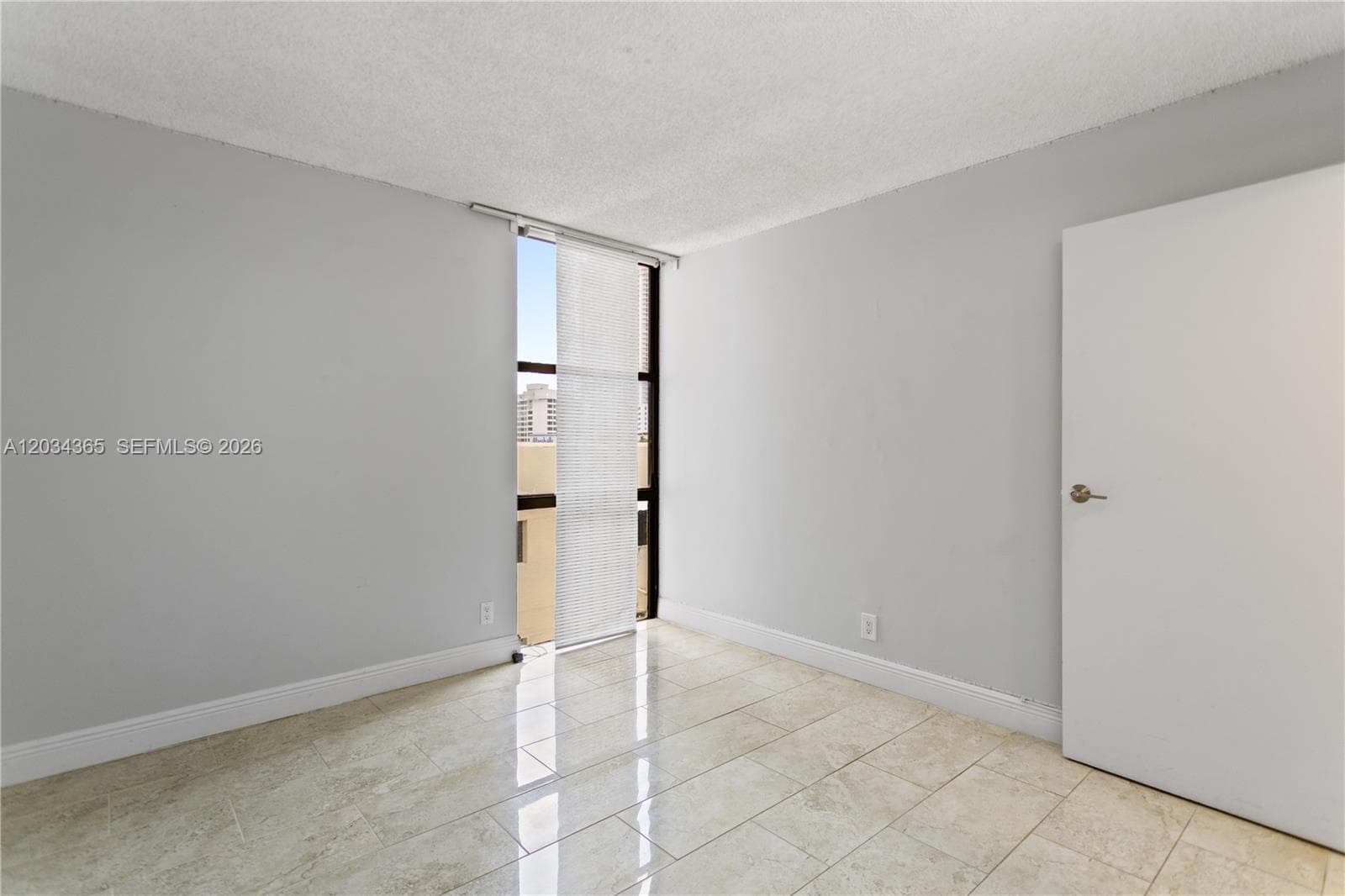 PLAZA OF AMERICAS CONDO P · #429 in Sunny Isles Beach - Photo 28