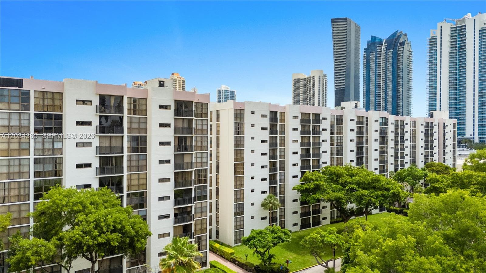 PLAZA OF AMERICAS CONDO P · #429 in Sunny Isles Beach - Photo 40