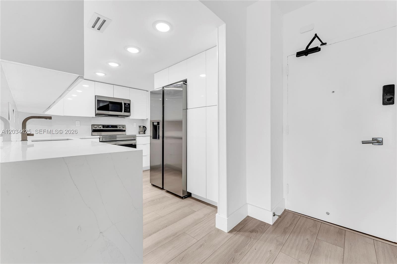 ARLEN HOUSE CONDO · #214 in Sunny Isles Beach - Photo 3