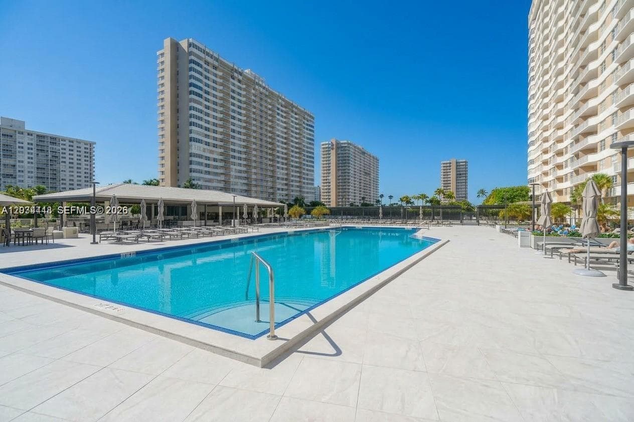 The Hemispheres · #2B in Hallandale Beach - Photo 17