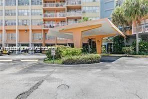 Crestview condominium · #904 in North Miami Beach - Photo 28