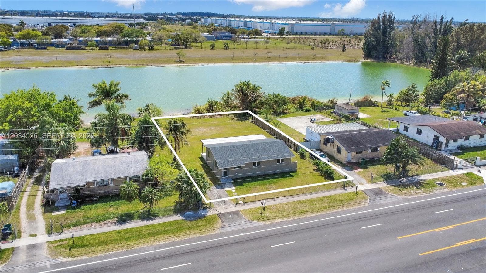 12840 SW 268th St photo 1