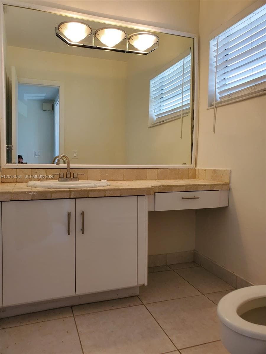 IRVINGTON GARDENS CONDO · #414 in Hallandale Beach - Photo 22