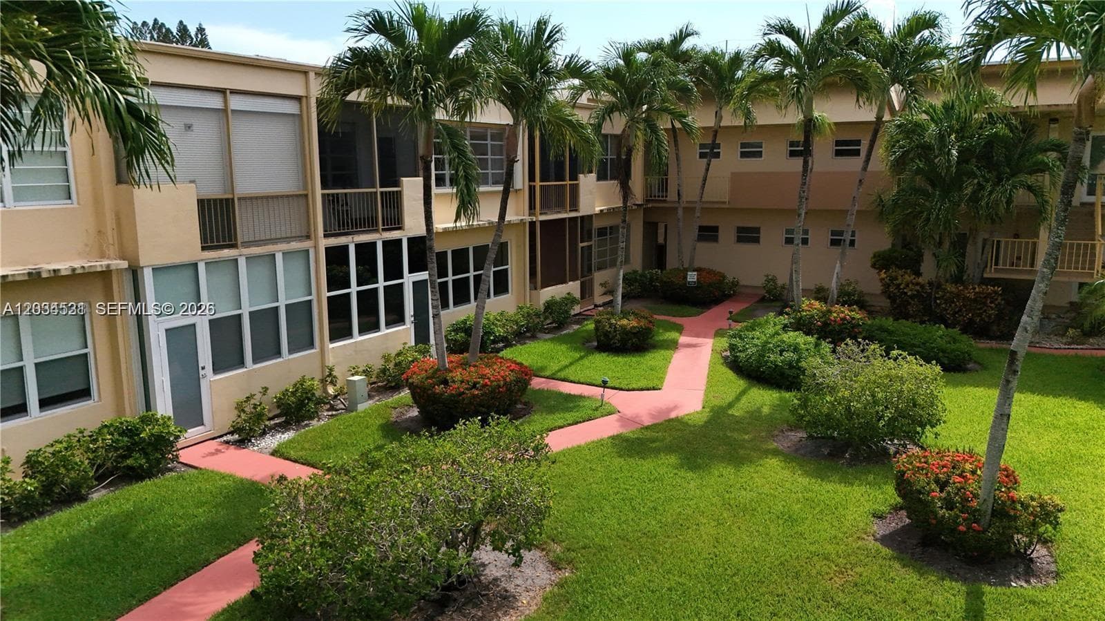 IRVINGTON GARDENS CONDO · #414 in Hallandale Beach - Photo 3