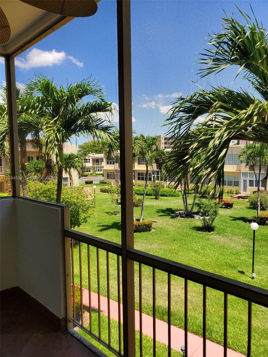 IRVINGTON GARDENS CONDO · #414 in Hallandale Beach - Photo 14