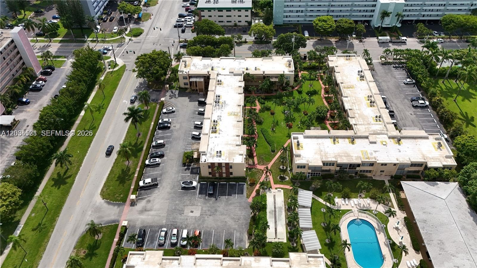 IRVINGTON GARDENS CONDO · #414 in Hallandale Beach - Photo 37