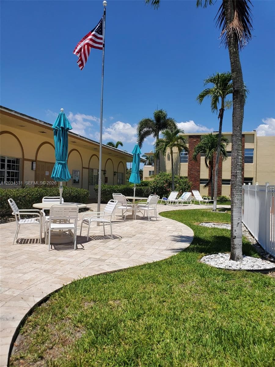 IRVINGTON GARDENS CONDO · #414 in Hallandale Beach - Photo 35