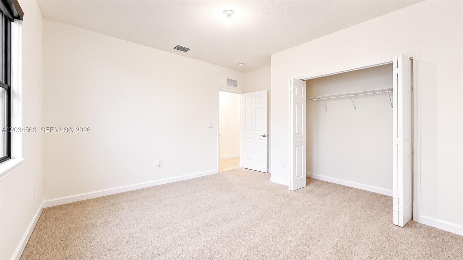 2434 NE 1st St #2434 photo 9