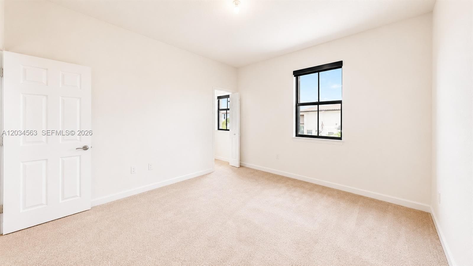 2434 NE 1st St #2434 photo 25
