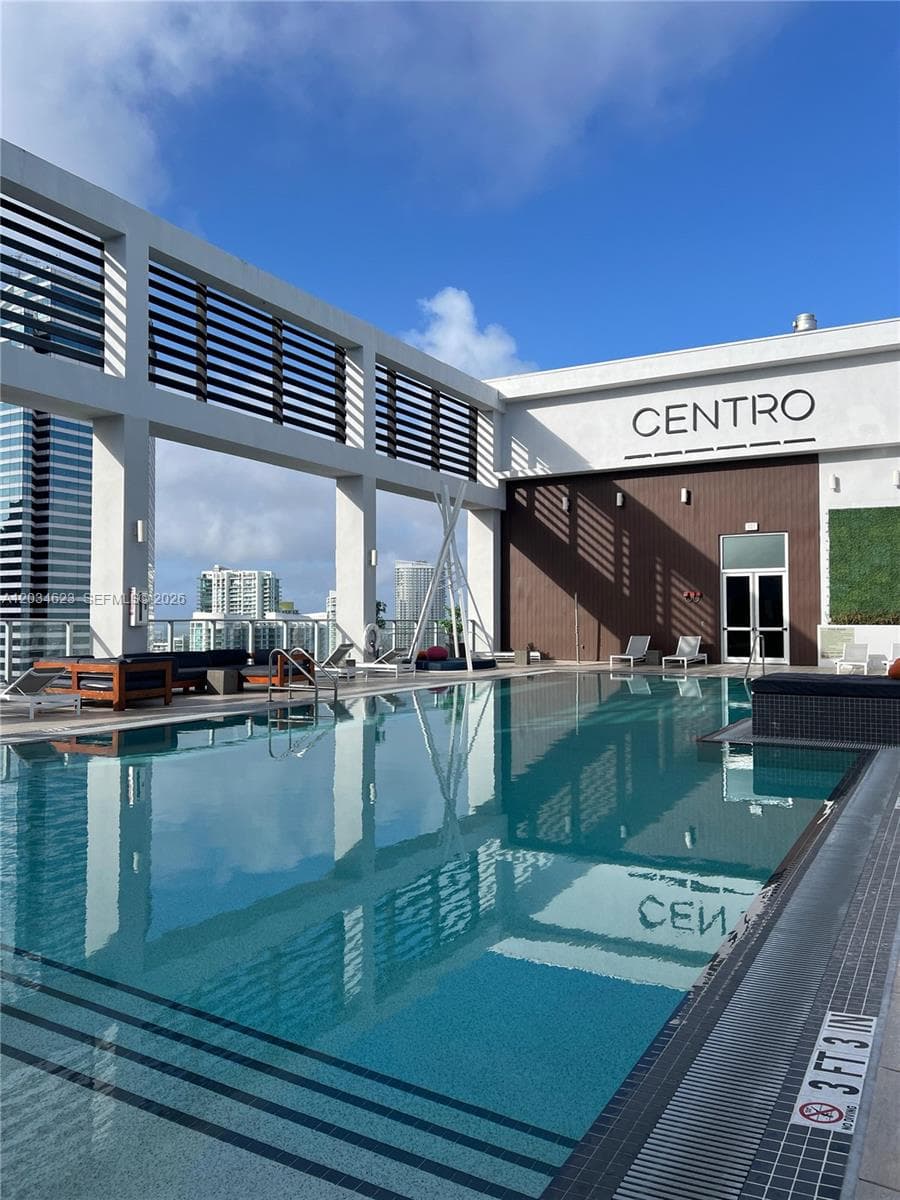 Centro · #1907 in Miami - Photo 9