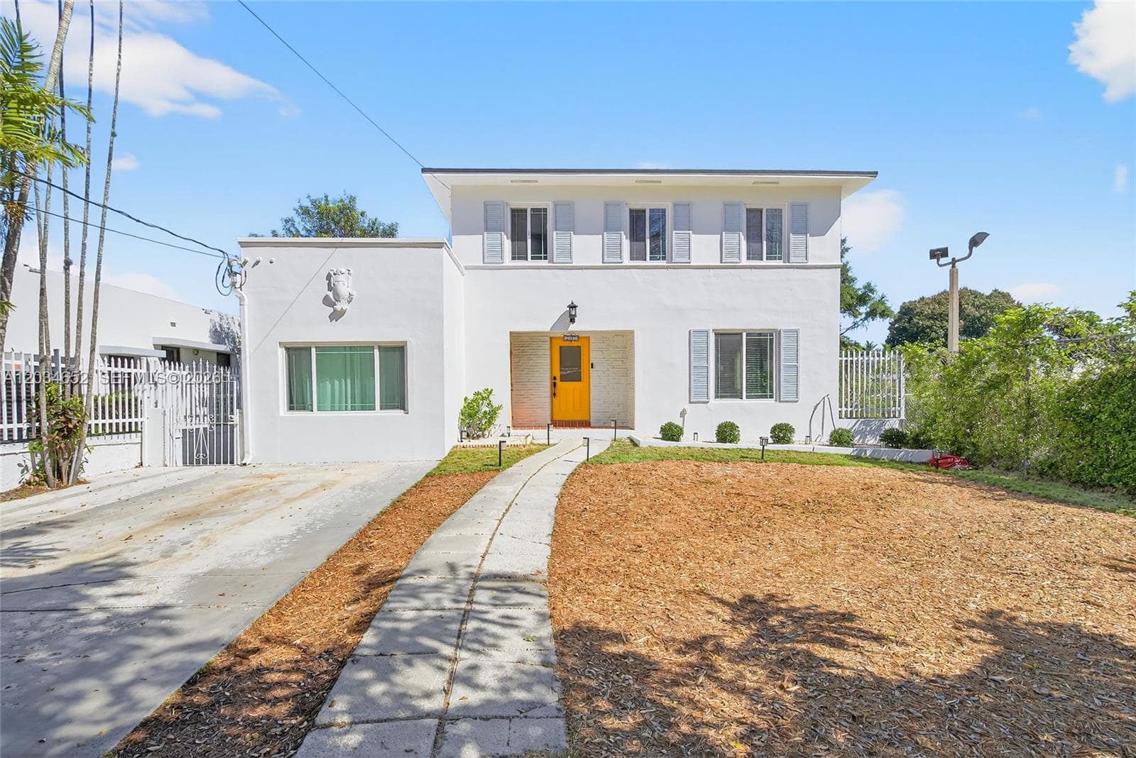 2431 SW 4th St photo 1