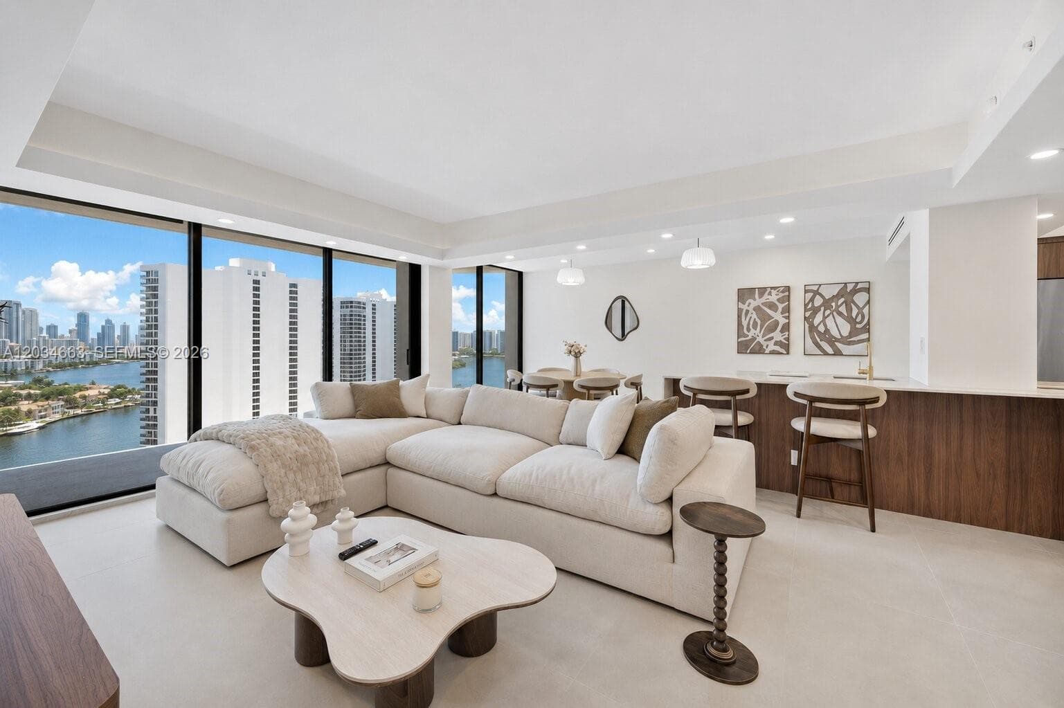 TURNBERRY TOWERS CONDO · #19F in Aventura - Photo 5