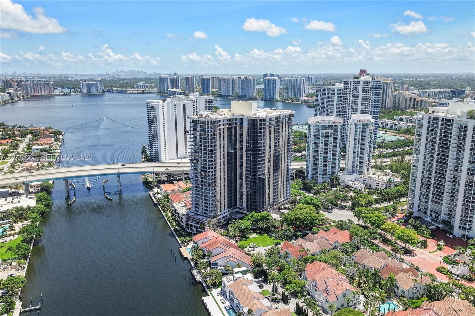 TURNBERRY TOWERS CONDO · #19F in Aventura - Photo 49