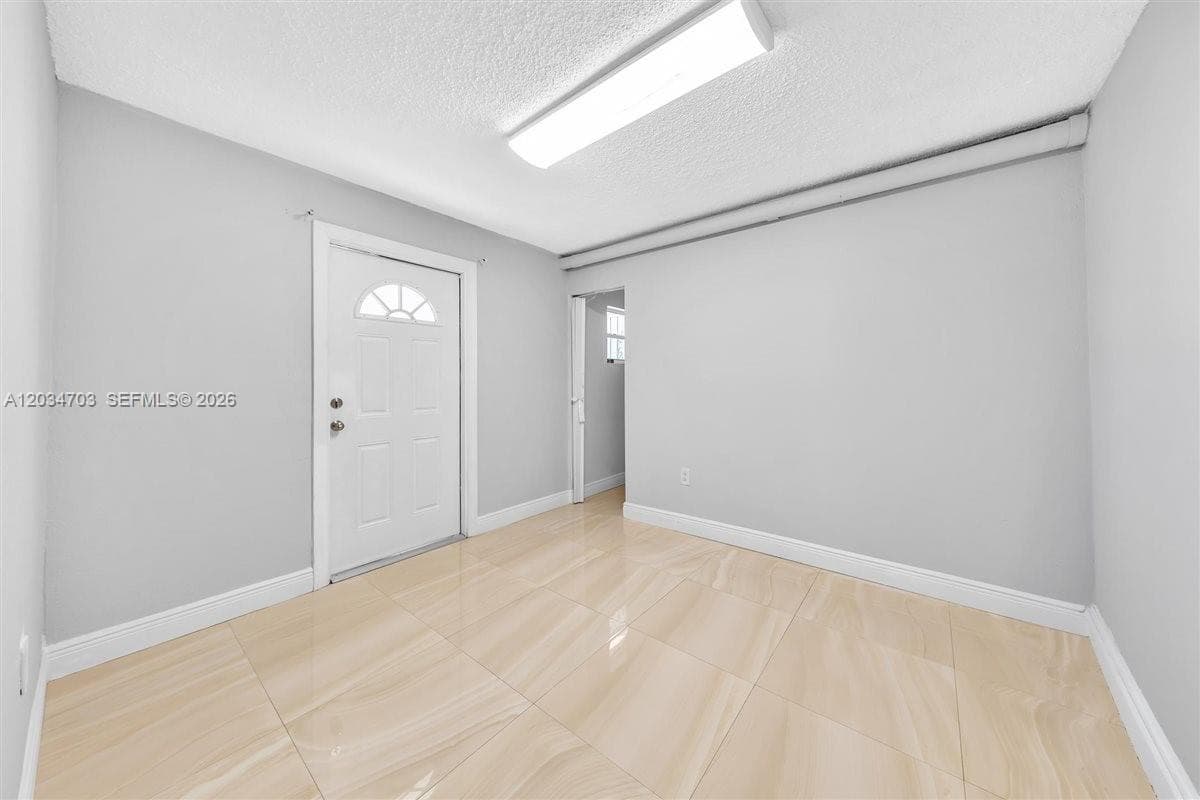 5445 W 27th Lane photo 18