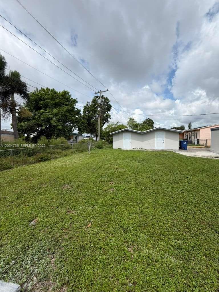2800 NW 164th St photo 27