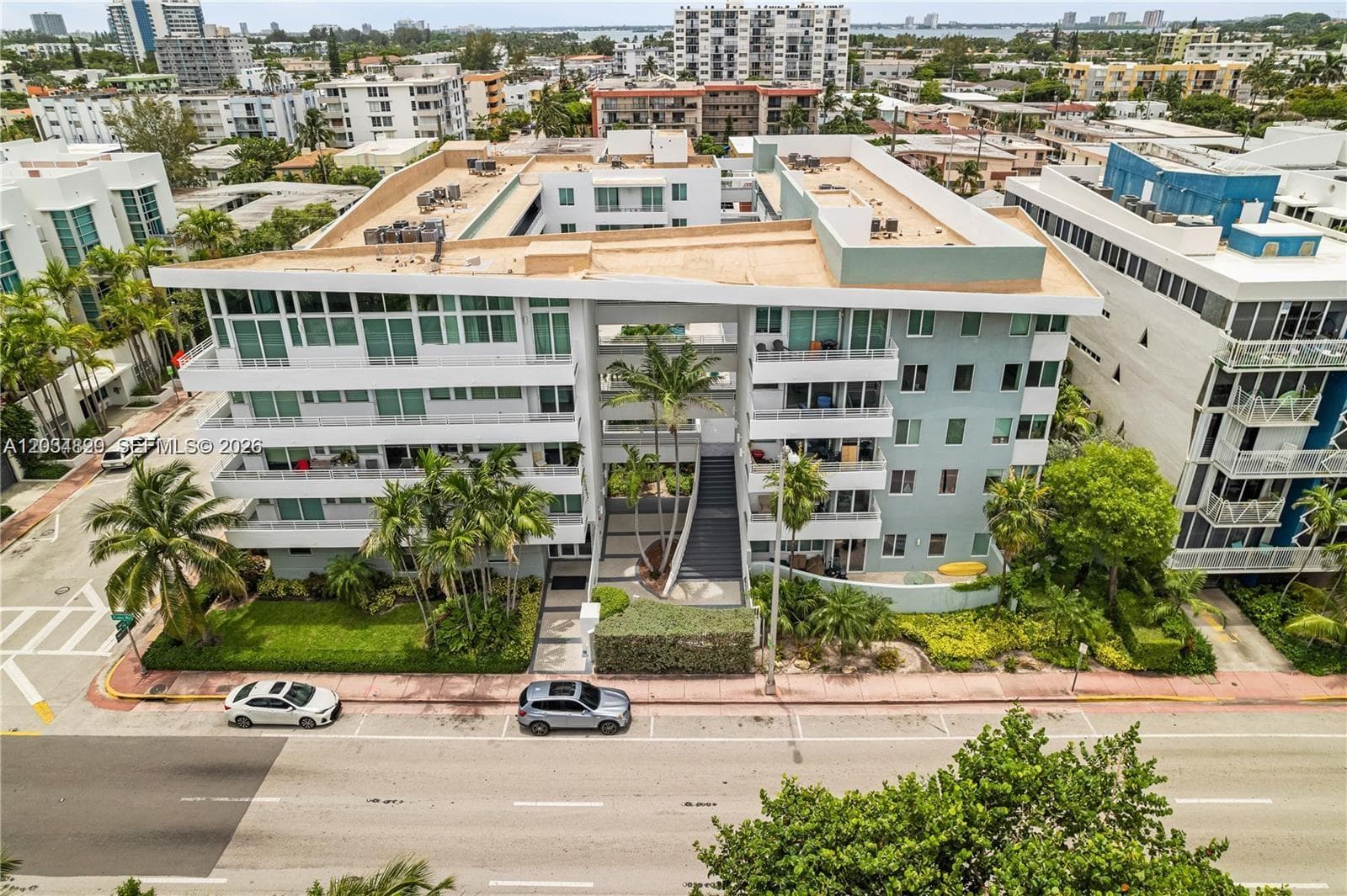 ROND POINT CONDO · #508 in Miami Beach - Photo 2