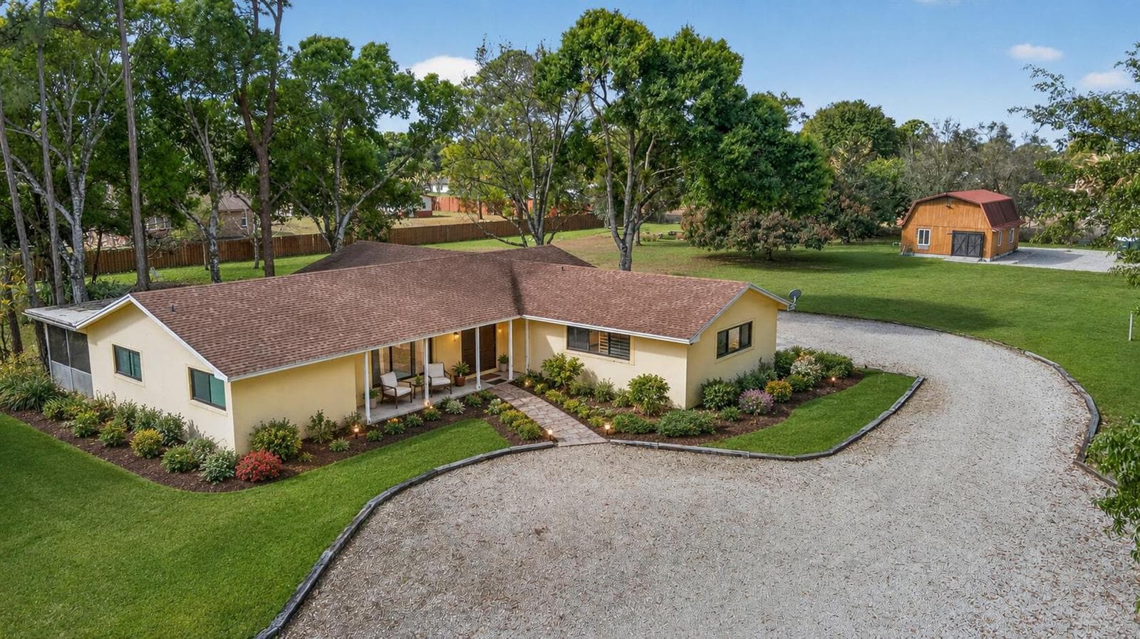 749 W Rambling Drive
