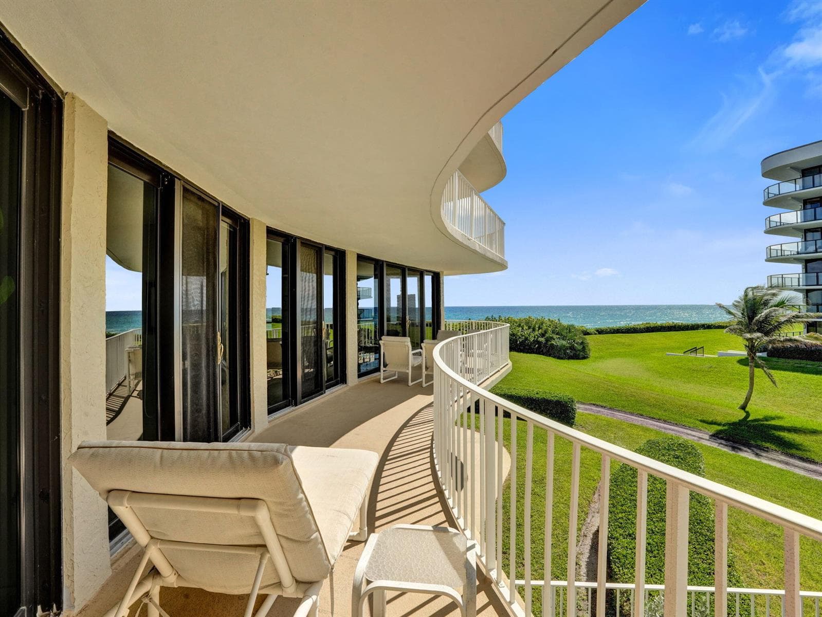 50_Balcony