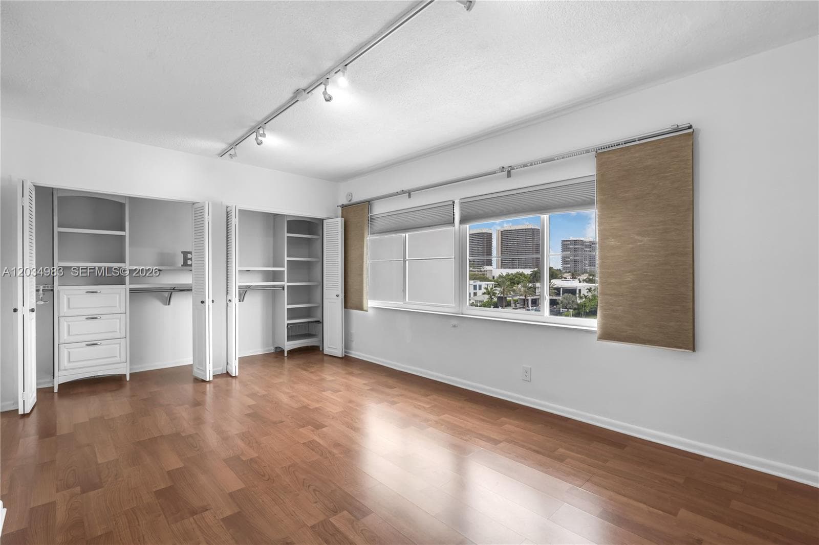 London Towers Condominium · #504N in Bay Harbor Islands - Photo 16