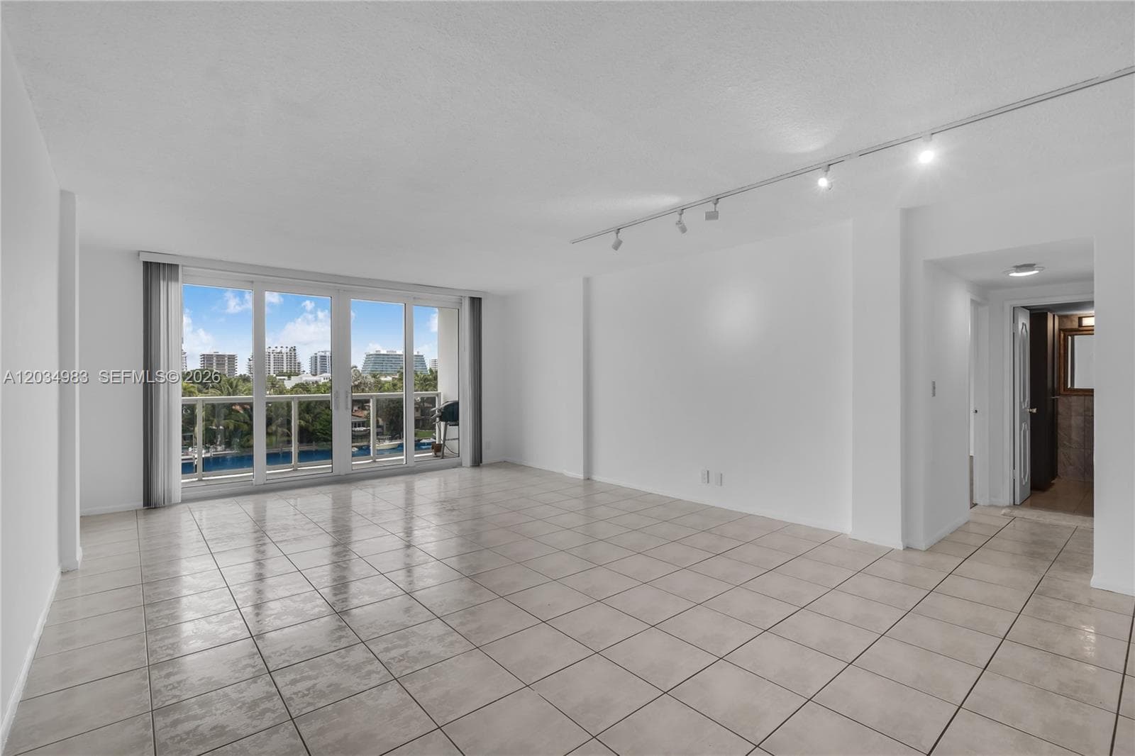 London Towers Condominium · #504N in Bay Harbor Islands - Photo 3